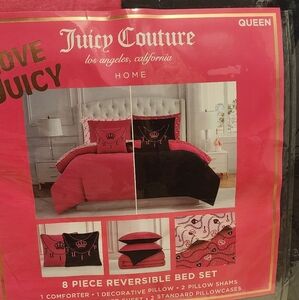 Juicy Coulture bot pink/black 8piece queen Reversible bed set new